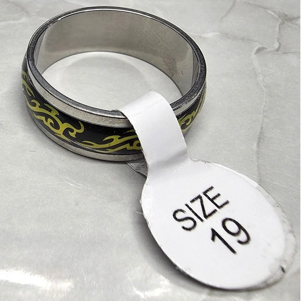 NEW Stainless Steel Tribal Flame Band Ring Size 8.5 Silver Tone Yellow Black